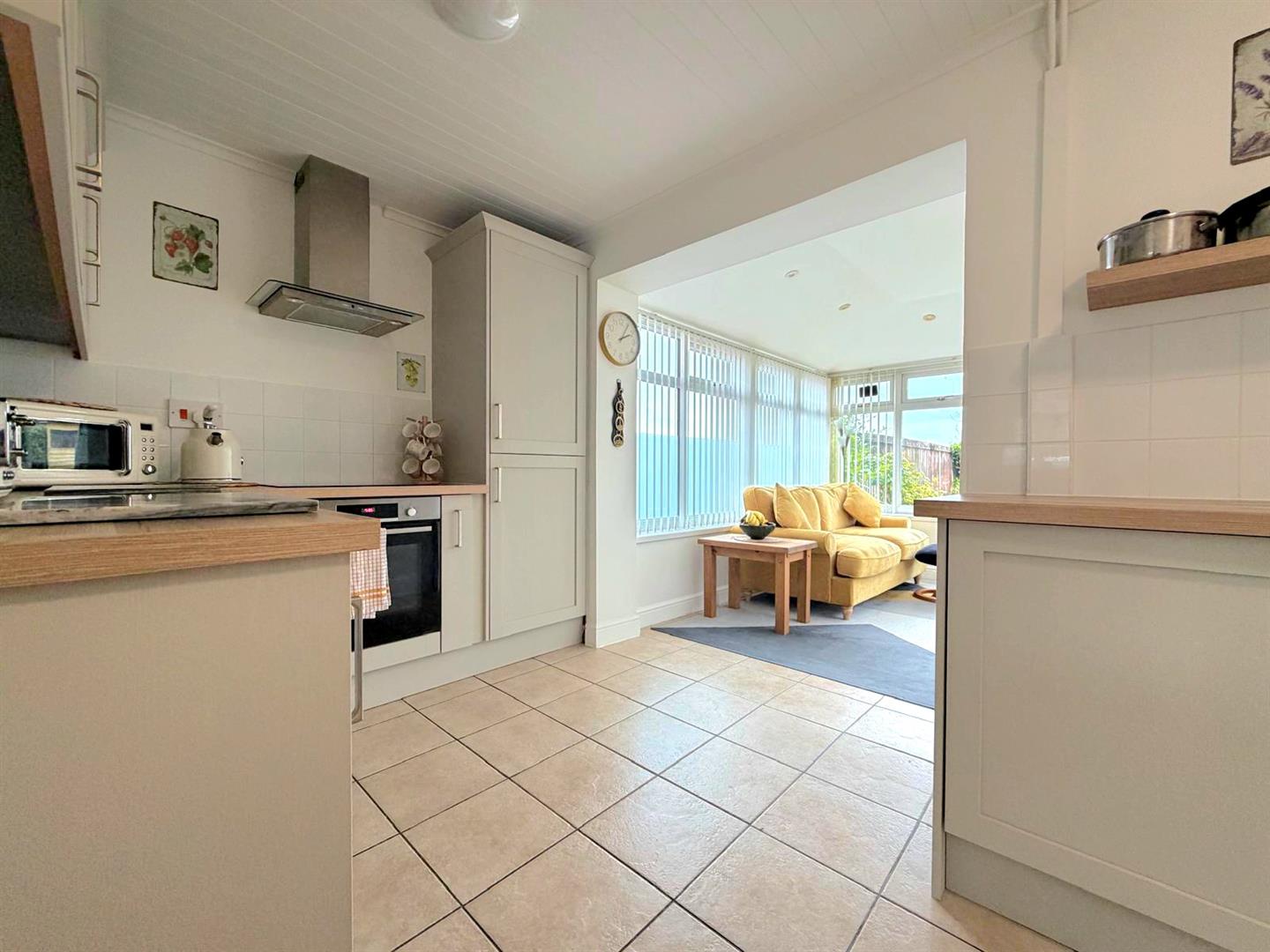 Llwynmawr Close, Sketty, Swansea, SA2 9HD